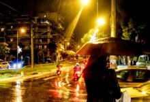 Καιρός:-Βροχές-και-καταιγίδες-χτυπούν-τη-χώρα-–-Έντονα-φαινόμενα-τις-επόμενες-ώρες