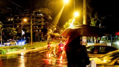 Καιρός:-Βροχές-και-καταιγίδες-χτυπούν-τη-χώρα-–-Έντονα-φαινόμενα-τις-επόμενες-ώρες
