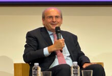 Χατζηδάκης:-Προτεραιότητες-η-απλούστευση-διαδικασιών-για-πολίτες-και-επιχειρήσεις,-χωροταξικό-και-ενεργειακό-κόστος-για-τη-βιομηχανία