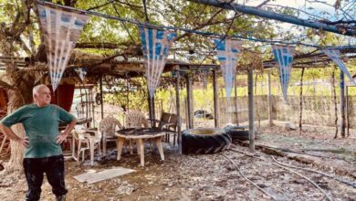 «Δεν-είναι-η-συγκυρία,-είναι-η-φθορά»:-Η-Ελλάδα-κουράστηκε-να-προσποιείται-πως-λειτουργεί