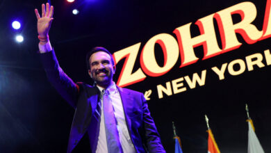 Ο-Ζοχράν-Μαμντάνι-έγραψε-ιστορία-ως-ο-πρώτος-μουσουλμάνος-δήμαρχος-της-Νέας-Υόρκης-–-Η-κόντρα-με-τον-Ντόναλντ-Τραμπ