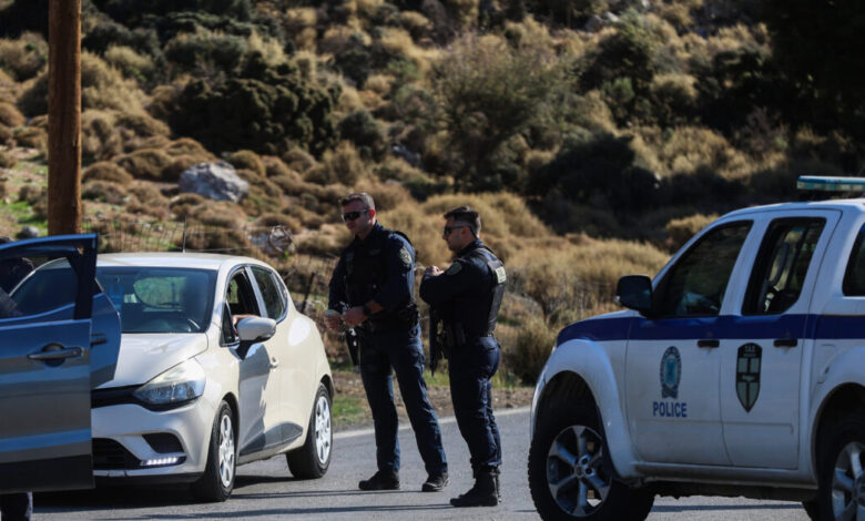 Βορίζια:-Τρία-φιλικά-άτομα-της-οικογένειας-Καργάκη-προσπάθησαν-να-μπουν-κρυφά-στο-χωριό-–-Προσήχθησαν-με-άλλους-δύο-και-κρατούνται-στο-αστυνομικό-τμήμα