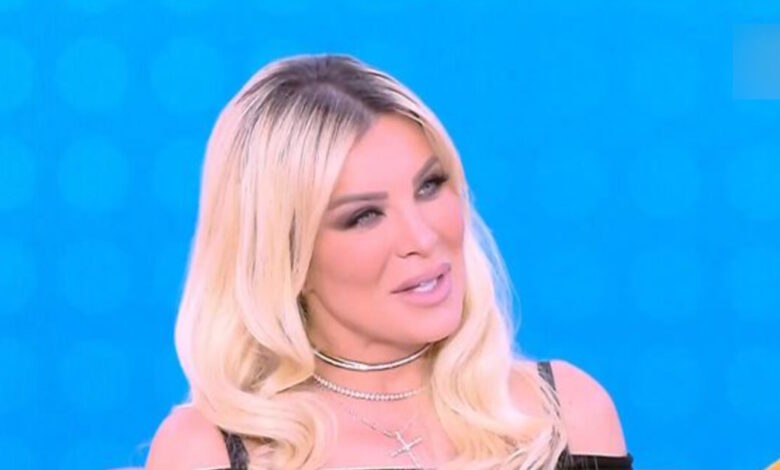 Κατερίνα-Καινούργιου:-«Ήμουν-αγνώριστη,-δεν-μπορούμε-να-τα-εξαφανίσουμε-αυτά-τα-πλάνα;»