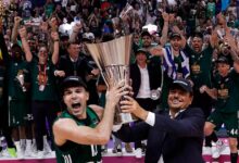 Κώστας-Σλούκας:-Ο-Παναθηναϊκός-ανακοίνωσε-την-επέκταση-της-συνεργασίας-με-τον-αρχηγό-του-με-τραγούδι-του-ΛΕΞ