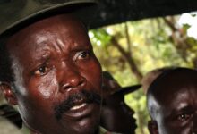 Ουγκάντα:-Το-ΔΠΔ-επιβεβαιώνει-τις-κατηγορίες-για-εγκλήματα-πολέμου-εναντίον-του-Κόνι