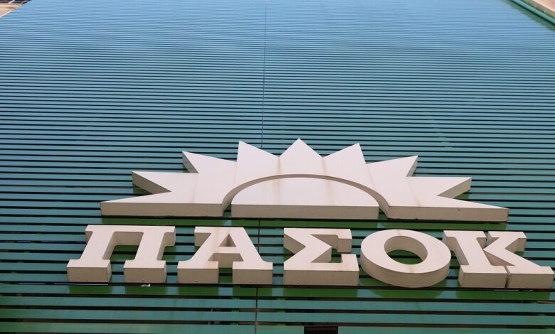 ΠΑΣΟΚ-για-exxonmobil:-Σε-πλήρη-πανικό-ο-Πρωθυπουργός-–-Πανηγυρίζει-για-έργα-του-ΠΑΣΟΚ