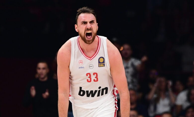 Ολυμπιακός:-Μέσα-Μιλουτίνοφ-και-Φουρνιέ-με-Παρτίζαν