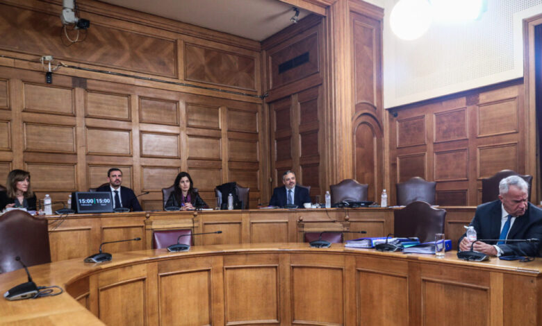 Εξεταστική-ΟΠΕΚΕΠΕ:-Νέες-λίστες-μαρτύρων-κατέθεσαν-ΝΔ-και-ΠΑΣΟΚ-–-Ανάμεσά-τους-ο-«φραπές»-και-ο-«χασάπης»