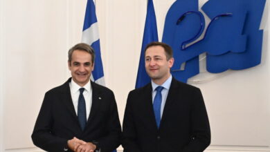 Ευρωπαίος-επίτροπος-Γεωργίας-σε-Μητσοτάκη:-Οι-Έλληνες-αγρότες-θα-λάβουν-την-στήριξη-που-τους-αναλογεί