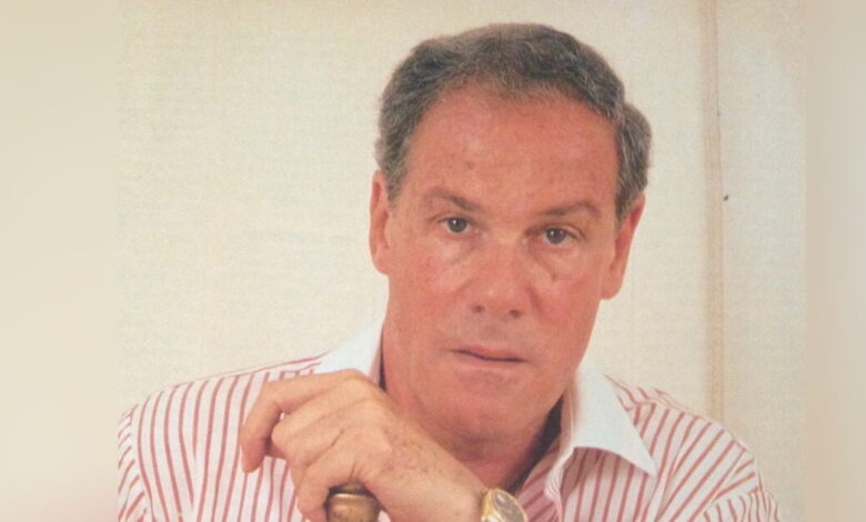 Πέθανε-ο-σχεδιαστής-μόδας-Ντίμης-Κρίτσας-–-Είχε-ντύσει-τις-μεγαλύτερες-σταρ-της-χώρας-και-του-Χόλιγουντ