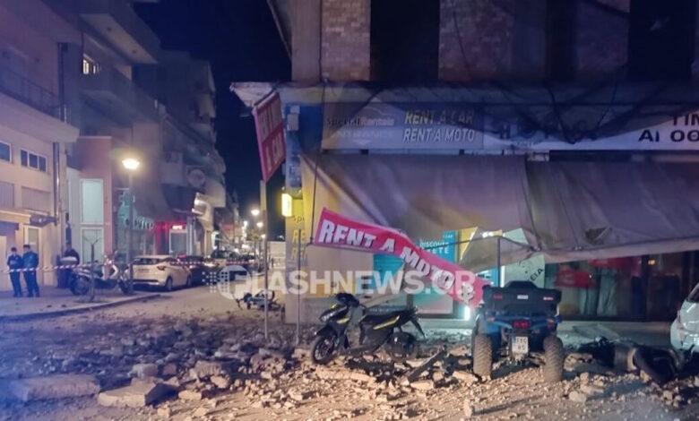 Τρόμος-στα-Χανιά:-Μπαλκόνι-4ου-ορόφου-κατέρρευσε-στη-μέση-του-δρόμου-–-Διασκορπίστηκαν-παντού-συντρίμμια-από-τσιμέντο