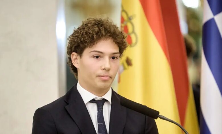 Ουγγαρία:-Με-το-«Χρυσό-Μετάλλιο-Τιμής»-βραβεύτηκε-ο-21χρονος-Αναστάσιος-Γκαρίπης-–-Είχε-σώσει-πατέρα-και-κόρη-από-πνιγμό