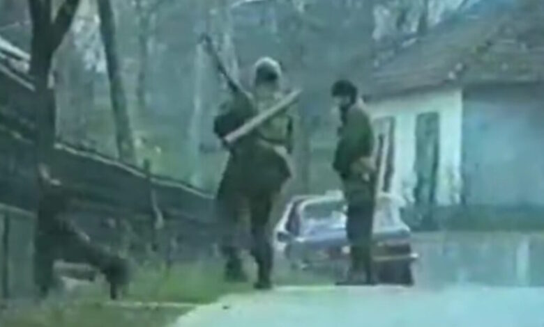 Ιταλοί-«τουρίστες-–-ελεύθεροι-σκοπευτές»-πλήρωναν-για-να-σκοτώνουν-«για-πλάκα»-Βόσνιους-αμάχους-στον-πόλεμο