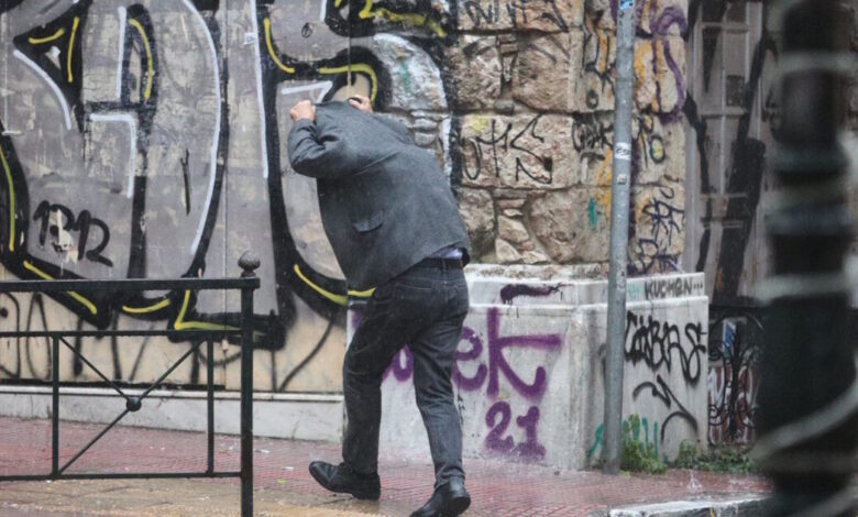 Καιρός-σήμερα:-Ασταμάτητη-η-κακοκαιρία-σε-Θράκη,-ανατολικό-Αιγαίο-και-Δωδεκάνησα-–-Στους-23-βαθμούς-η-θερμοκρασία