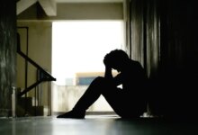 Βόλος:-Οι-καταθέσεις-που-«καίνε»-τον-λιμενικό-που-κατηγορείται-για-ασέλγεια-σε-ανήλικους-–-Τα-ραντεβού-με-άλλους-νεαρούς-στο-σπίτι