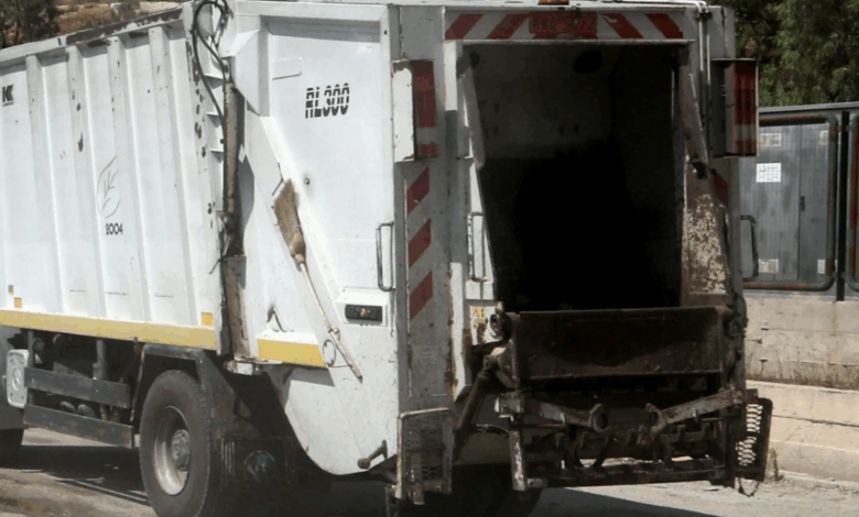 Θεσσαλονίκη:-Στο-νοσοκομείο-εργαζόμενος-που-έπεσε-από-απορριμματοφόρο