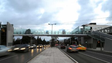 Θλίψη-στη-Λάρισα:-Νεκρός-φοιτητής-μετά-από-πτώση-από-πεζογέφυρα-στην-Αθήνα