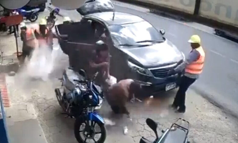 Γουατεμάλα:-Εκτέλεση-μπροστά-στην-κάμερα-–-Δράστες-ντυμένοι-εργάτες-δολοφόνησαν-πολιτικό-στη-μέση-του-δρόμου