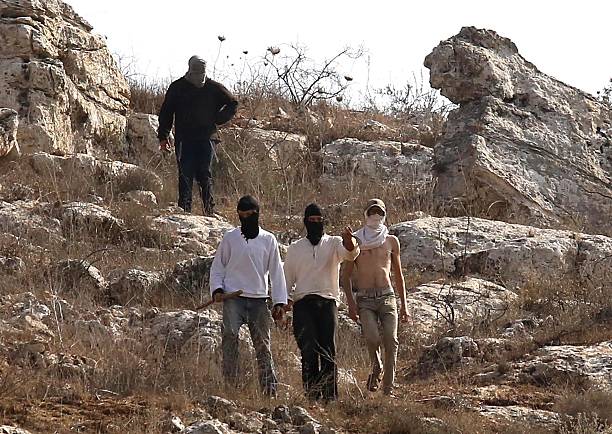 Όργιο-βίας-Εβραίων-εποίκων-σε-χωριά-της-Δυτικής-Όχθης-Επιτέθηκαν-και-σε-στρατιώτες