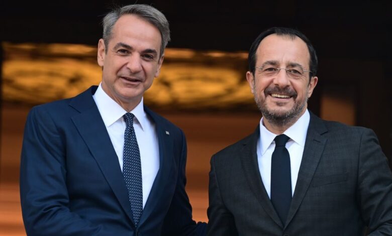 Κυριάκος-Μητσοτάκης-–-Νίκος-Χριστοδουλίδης:-Σε-εξέλιξη-η-συνάντηση-στο-Μαξίμου