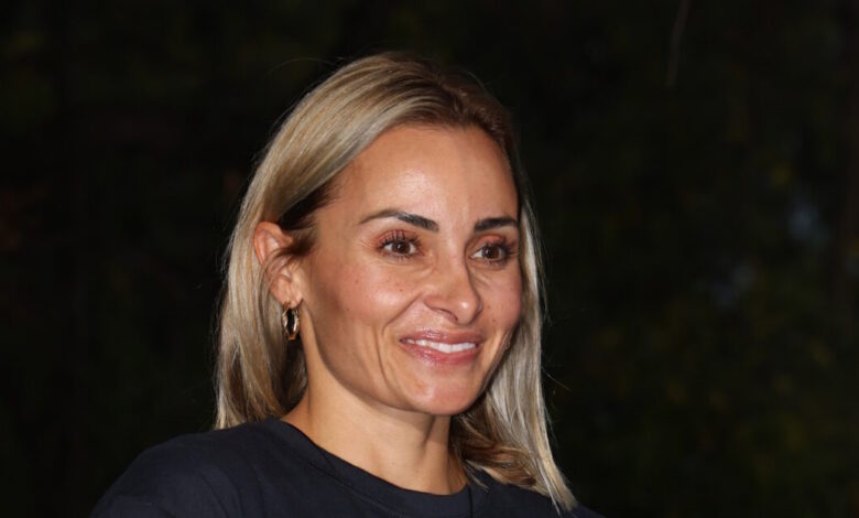 Βασιλική-Μιλλούση:-Επίθεση-με-πέτρες-στο-σπίτι-της-–-«Αν-με-είχε-χτυπήσει-μία-από-αυτές;»