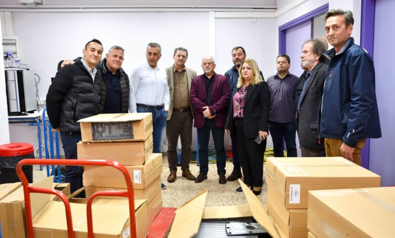 h-Περιφέρεια-παρέδωσε-20-υπολογιστές-στο-Τμήμα-Διαιτολογίας-και-Διατροφολογίας
