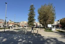 Φωταγώγηση-δέντρου:-Κλείνουν-δρόμοι-στο-κέντρο-Τρικάλων