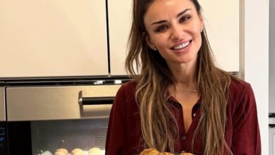 Η-Ελένη-Τσολάκη-έφτιαξε-μελομακάρονα:-«Τα-πρώτα-μας-Χριστούγεννα-μαζί,-το-σπίτι-πρέπει-να-μυρίζει-αγάπη»