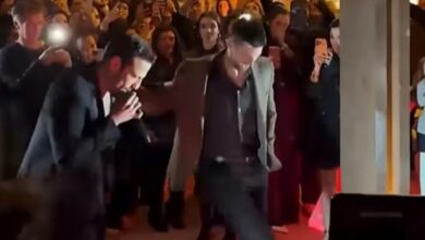 Τζόκοβιτς:-«Ωραίος-ο-χορός-με-τον-Αργυρό»-–-Το-ξέφρενο-γλέντι-του-Σέρβου-τενίστα-σε-χριστουγεννιάτικη-εκδήλωση