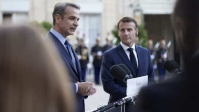 Γαλλικά-ΜΜΕ-για-την-πρόωρη-αποπληρωμή-δανείου-από-την-Ελλάδα:-«Ο-τζίτζικας-που-καταλήγει-να-δανείζει-στο-μέρμηγκα»