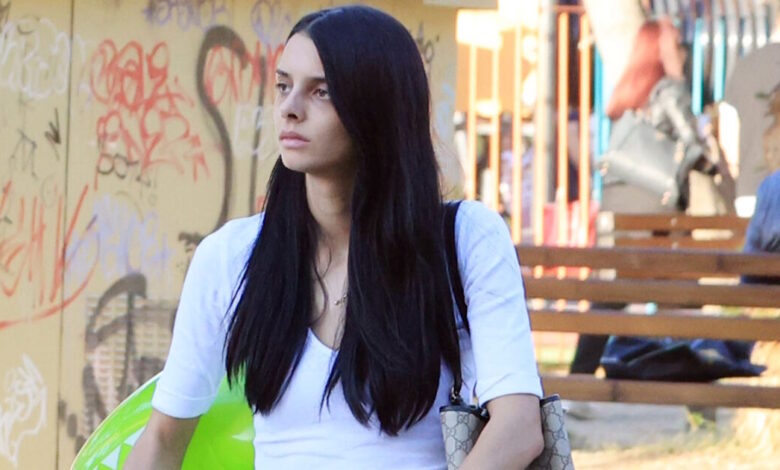 Άννα-Μπεζάν:-«Η-μητέρα-μου-με-άφησε-στο-μαιευτήριο,-ο-μπαμπάς-μου-με-κακοποιούσε»