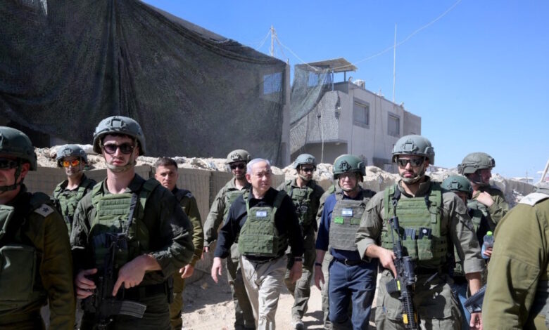 Νετανιάχου:-Επισκέφτηκε-τα-ισραηλινά-στρατεύματα-στην-«ουδέτερη-ζώνη»-με-την-Συρία-–-Η-χρονική-συγκυρία