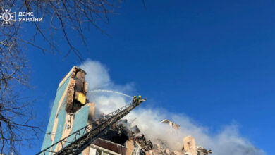 Ουκρανία:-20-νεκροί-από-ρωσικά-πλήγματα-την-ώρα-που-ο-Ζελένσκι-αναζητά-διπλωματική-διέξοδο-στην-Τουρκία