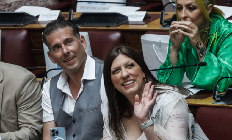 Διαμαντής-Καραναστάσης-–-Ζωή-Κωνσταντοπούλου:-Τα-10-χρόνια,-το-ραγισμένο-γυαλί,-οι-αντιφάσεις-και-οι-φήμες-για-χωρισμό