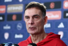 Μπαρτζώκας:-Το-ξέσπασμα-για-την-κριτική-από-το-youtube-στο-σουτ-του-Βεζένκοφ-και-το-«θα-είχα-πάρει-ήδη-γκαρντ»