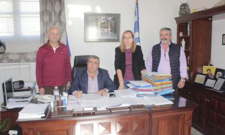 yπογραφή-σύμβασης-για-αποκαταστάσεις-ζημιών-στον-Δήμο-Πύλης