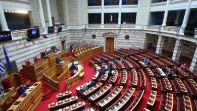 Δημοσκόπηση-metron-analysis:-Η-ΝΔ-προηγείται-με-15,8-μονάδες-του-ΠΑΣΟΚ-–-Τι-λένε-οι-πολίτες-για-νέα-κόμματα-από-Τσίπρα-και-Σαμαρά