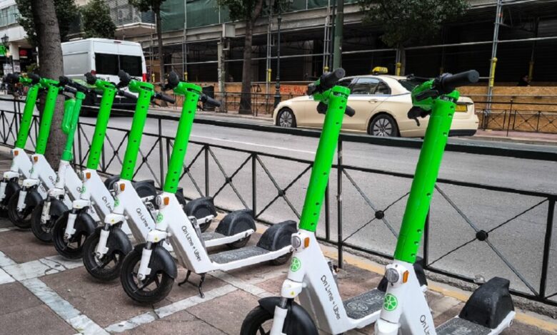 Τα-πατίνια-«εξορίζονται»-από-την-Ακρόπολη-και-το-ιστορικό-κέντρο-της-Αθήνας-ενώ-απαγορεύεται-να-κινούνται-στα-πεζοδρόμια