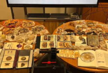 Συνελήφθη-μέλος-διεθνούς-οργάνωσης-αρχαιοκάπηλων-Βρέθηκαν-αρχαία-αντικείμενα-και-θρησκευτικές-εικόνες-σπίτι-του