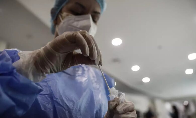 Τέσσερις-θάνατοι-από-κορονοϊό-και-162-νέες-εισαγωγές-στο-νοσοκομείο-την-τελευταία-εβδομάδα