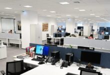 Προϋπολογισμός-2026:-Οριζόντιες-αυξήσεις-για-τους-δημόσιους-υπάλληλους-και-ειδικά-μισθολόγια-σε-ένστολους