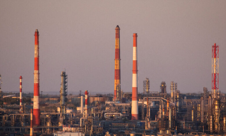 tί-σημαίνει-για-την-παγκόσμια-αγορά-πετρελαίου-η-έναρξη-των-αμερικανικών-κυρώσεων-στις-ρωσικές-εισαγωγές