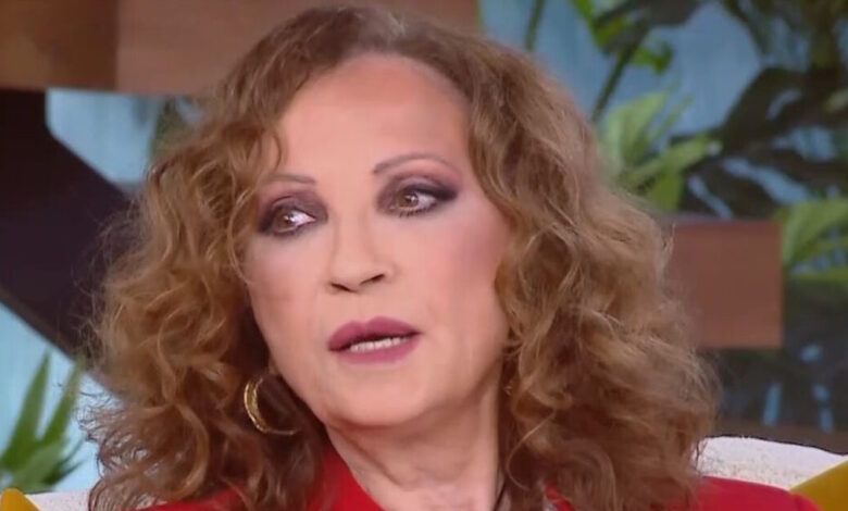 Γλυκερία:-Τραγουδούσα-και-πληροφορήθηκα-ότι-είχε-πεθάνει-ο-πατέρας-μου