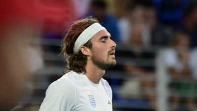 Ο-Στέφανος-Τσιτσιπάς-πλήρωσε-το-πρόστιμο-και-παρέδωσε-το-δίπλωμα-οδήγησης-μετά-την-κλήση-στην-Αττική-Οδό