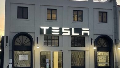 tesla:-Νέο-κατάστημα-στην-Κηφισιά