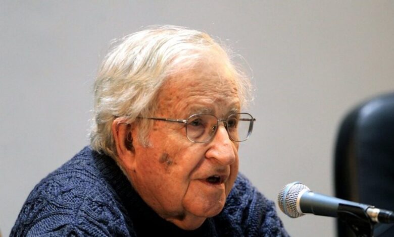 Τζέφρι-Έπσταϊν:-Ο-Νόαμ-Τσόμσκι-φέρεται-να-είχε-επαφές-με-τον-δισεκατομμυριούχο-ακόμη-και-μετά-την-καταδίκη-του