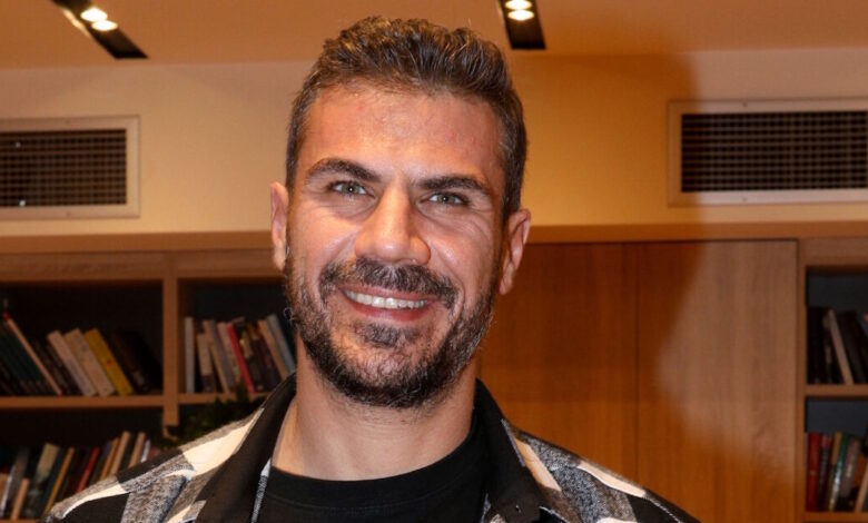 Άκης-Πετρετζίκης:-Είναι-δύσκολο-κομμάτι-η-κόρη-για-έναν-πατέρα,-νιώθεις-τόσο-ευάλωτος