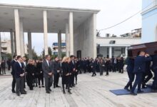 Κηδεία-Πάνου-Μαρινόπουλου:-Συγγενείς-και-φίλοι-αποχαιρέτησαν-για-τελευταία-φορά-τον-επιχειρηματία