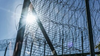 Πάρτι-με-αλκοόλ-και-ακριβά-ψάρια-έκαναν-οι-Καργάκηδες-στις-φυλακές-Αλικαρνασσού-–-Η-ηγετική-ομάδα-με-άλλους-κρατούμενους