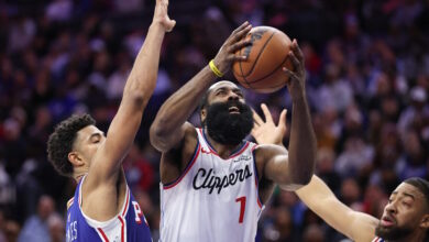 nba:-Απίστευτος-Τζέιμς-Χάρντεν-με-55-πόντους-και-10-τρίποντα-στη-νίκη-των-Κλίπερς-επί-των-Χόρνετς